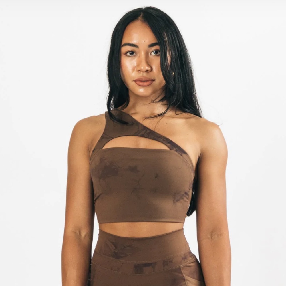🆕Alphalete - Alphalux Asymmetrical One Shoulder Sports Bra